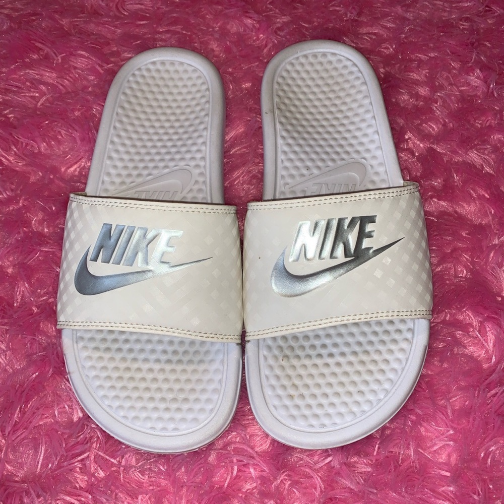 Nike slides
